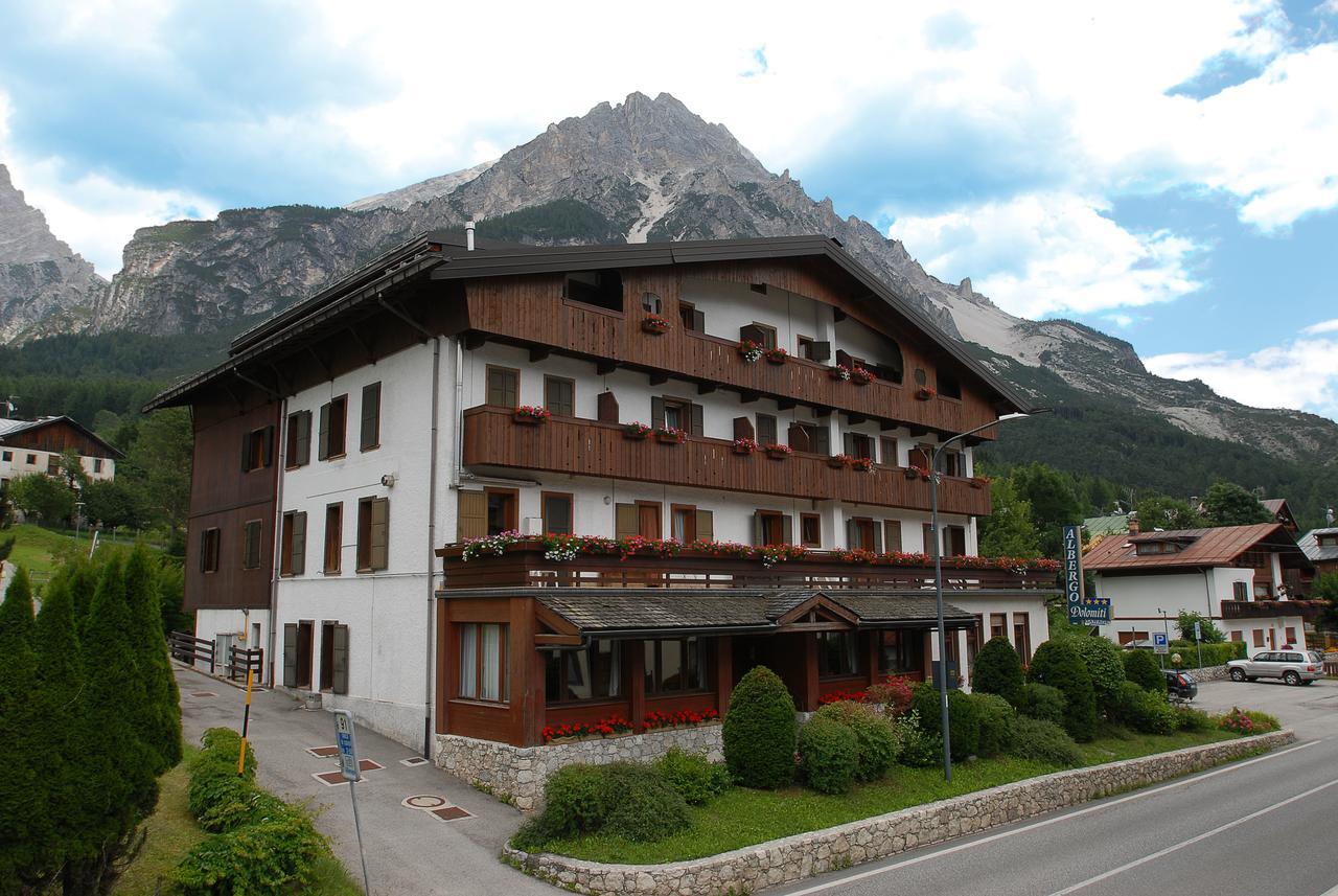 Hotel Albergo Dolomiti Сан-Вито-ди-Кадоре Экстерьер фото
